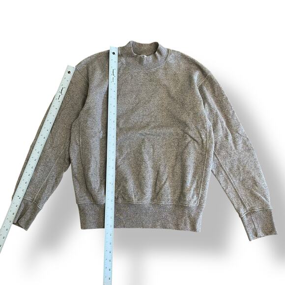 Uniqlo‎ U Men’s Heather Gray Size M Minimalist Mock Neck Pullover Sweatshirt - Picture 4 of 8